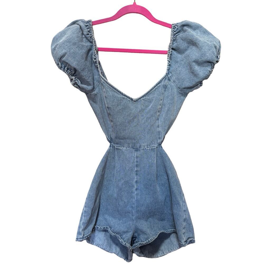 Summer Sale ☀️ Blue Blush Denim Puff Sleeve Open Back Romper Size Small
